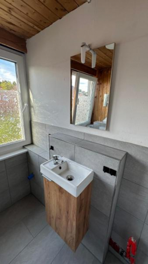 Zentrales Privatzimmer in 3er Wohngemeinschaft